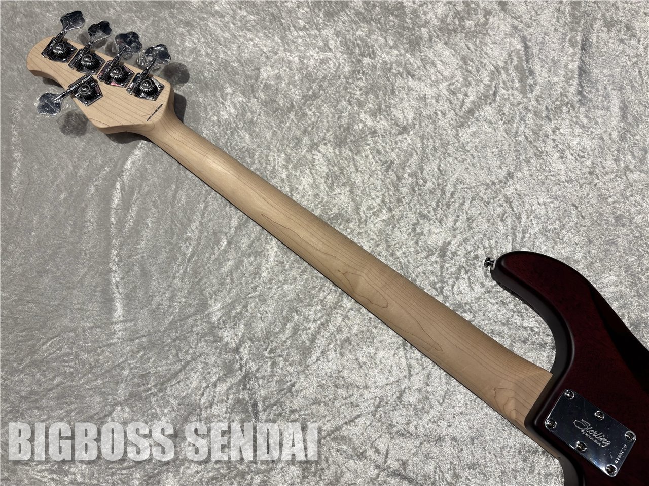 【即納可能】Sterling by MUSIC MAN Ray5/Walnut Satin 仙台店