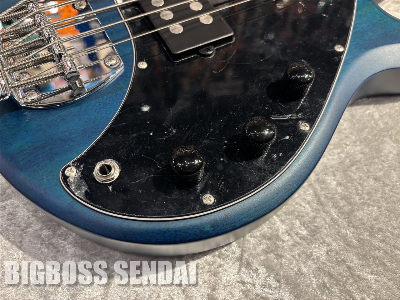 【即納可能】Sterling by MUSIC MAN Ray5/Trans Blue Satin 仙台店