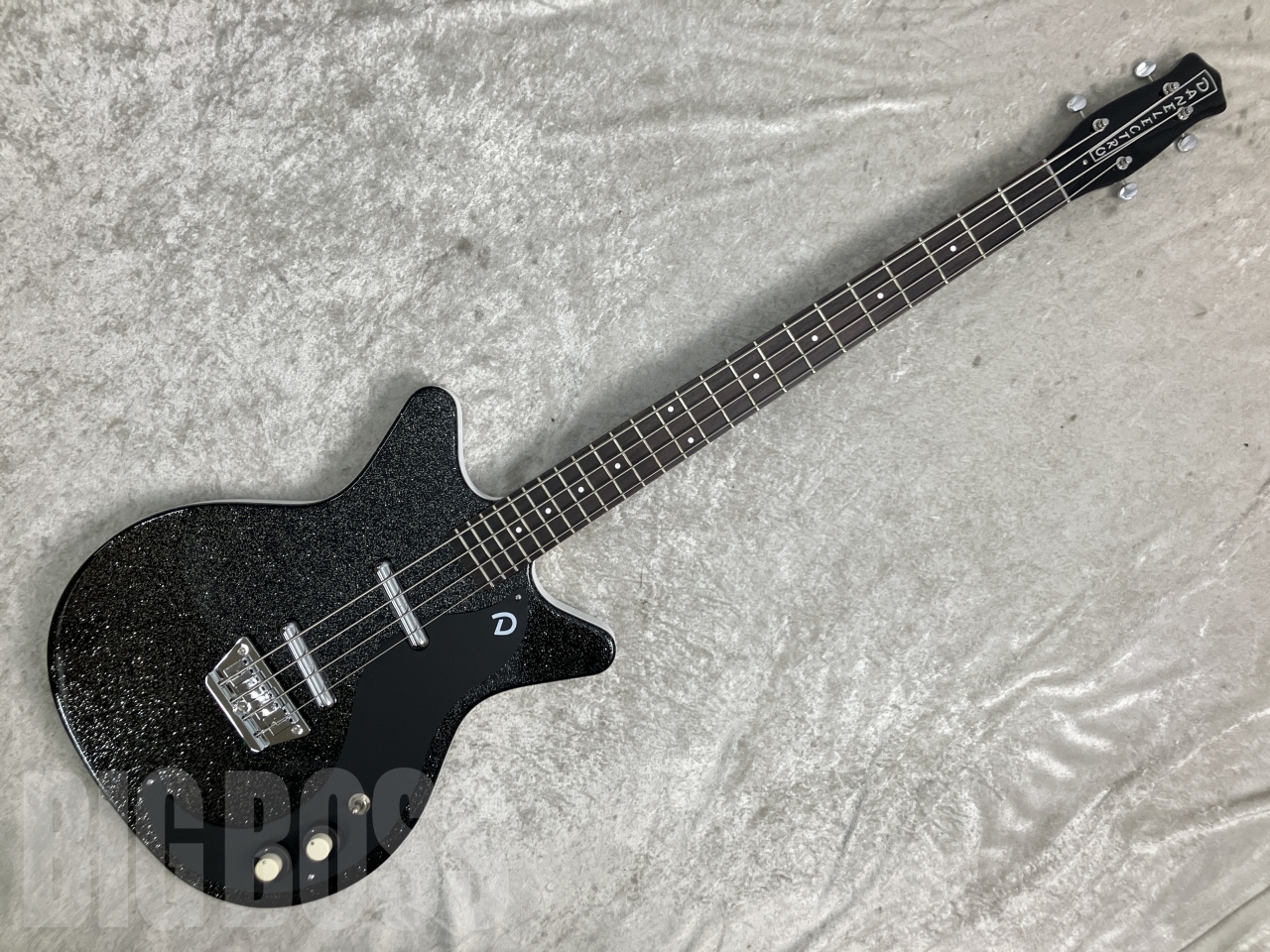 【即納可能】Danelectro(ダンエレクトロ) 59DC SHORTSCALE BASS / BLACK METALFLAKE お茶の水駅前店(東京)