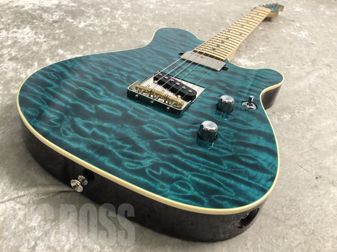 【即納可能】Addictone Custom Guitars(アディクトーンカスタムギターズ) ARENA ECHO TL bridge / Trans Aqua Blue お茶の水前店(東京)