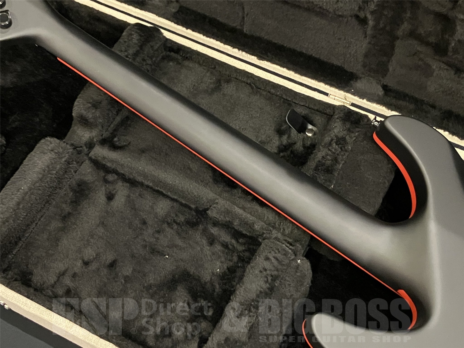 【即納可能】PEAVEY Adrian Vandenberg Signature Guitar / Matte Black 京都店