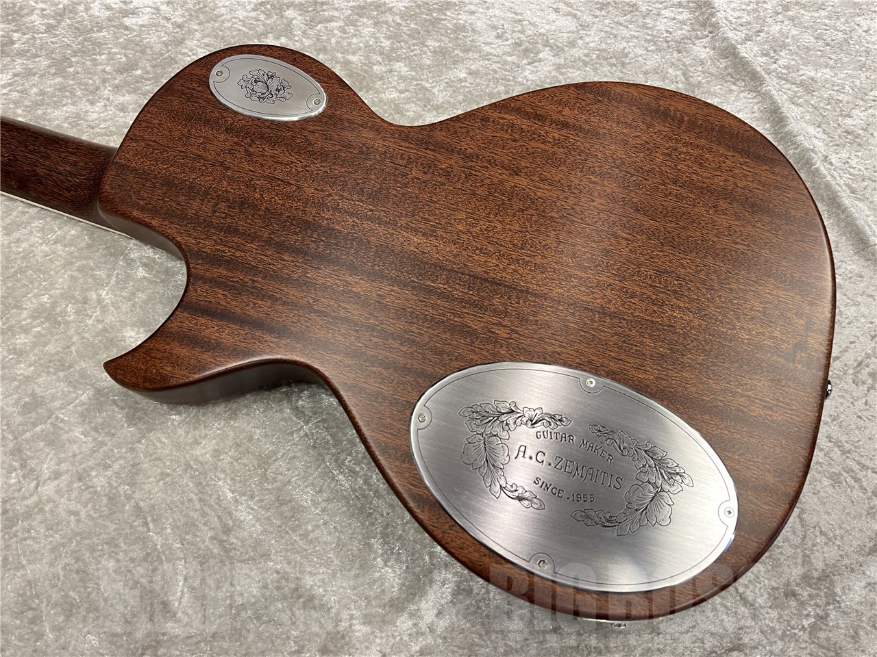 【即納可能】Zemaitis（ゼマイティス）MFG-AC-24 Dragon & Heart（Natural）　名古屋店