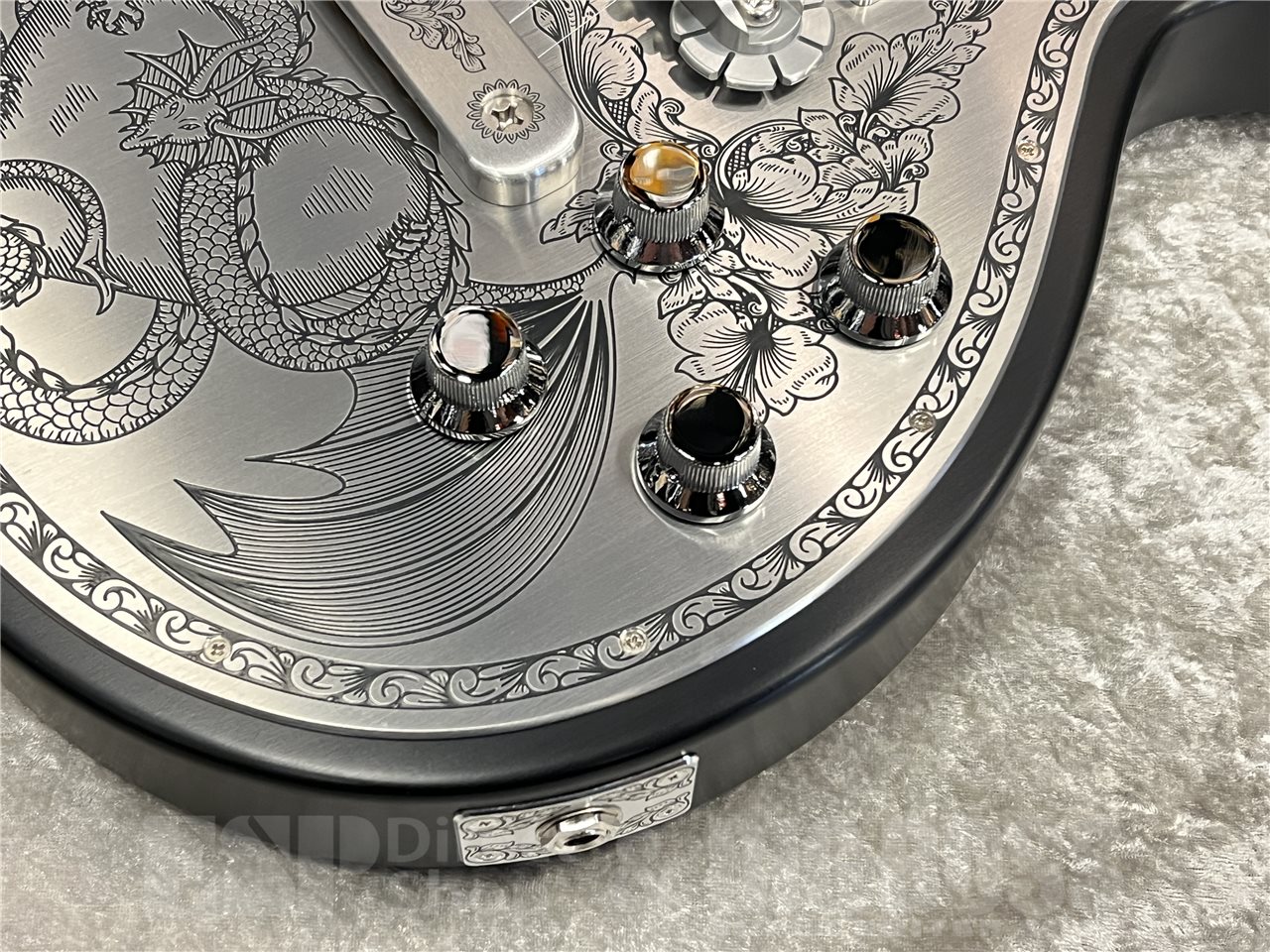 【即納可能】Zemaitis（ゼマイティス）MFG-AC-24 Dragon & Heart（Black）　名古屋店