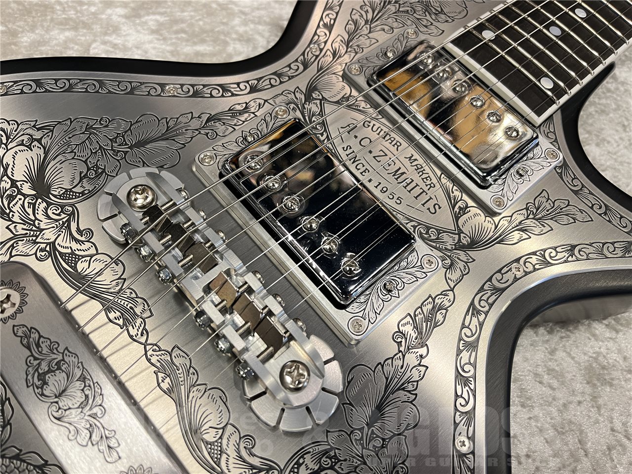 【即納可能】Zemaitis（ゼマイティス）MFG-AC-24 Dragon & Heart（Black）　名古屋店