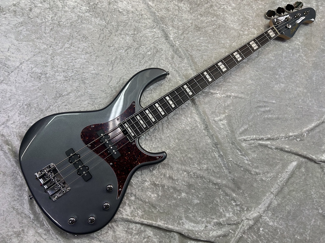 レストアベース　アリアプロⅡ CSタイプ ケーラートレモロ マウント ギター レストアベース アリアプロⅡ CSタイプ ケーラートレモロ