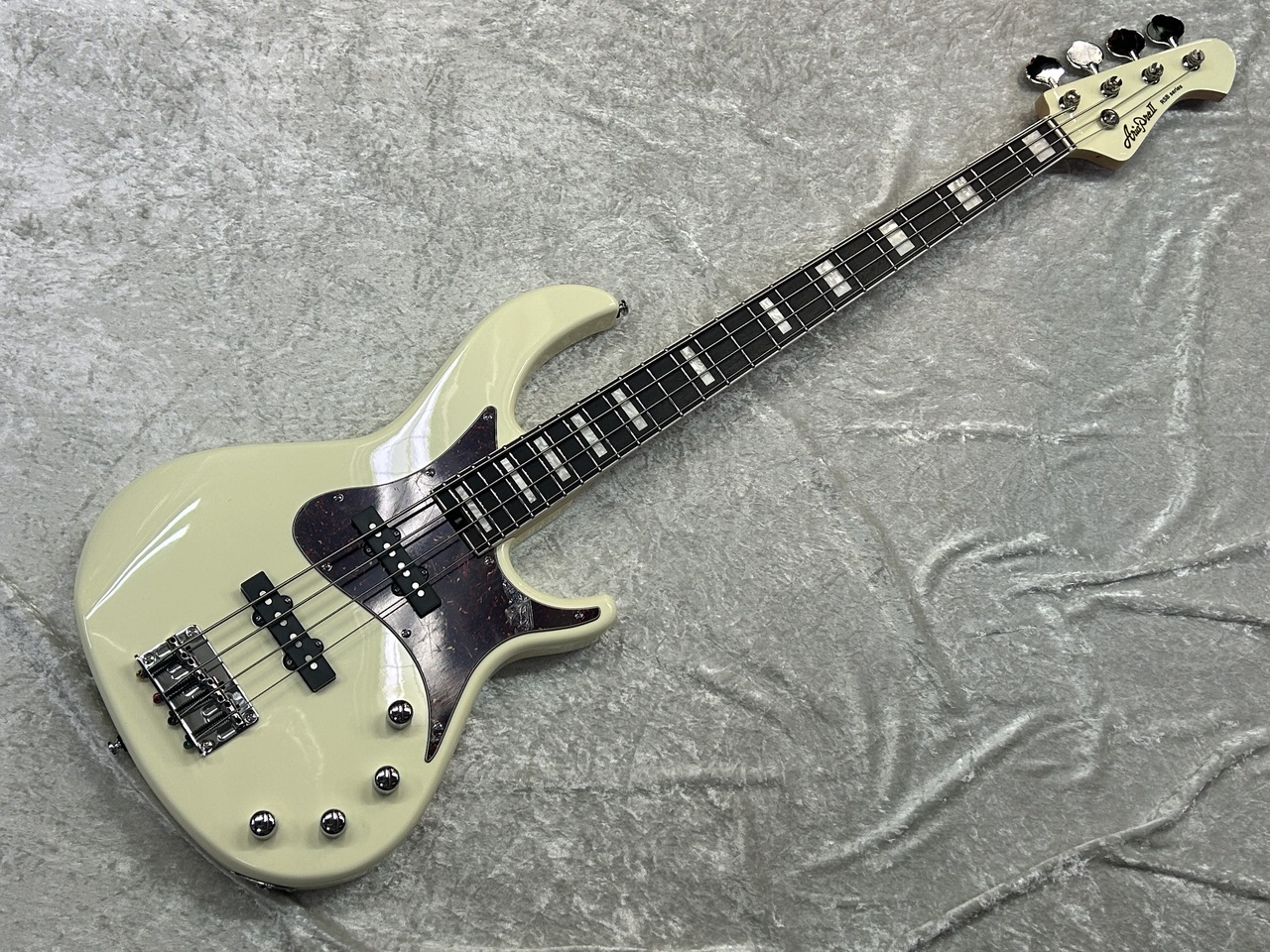 即納可能】Aria Pro II（アリアプロツー）RSB-800 (White) 広島