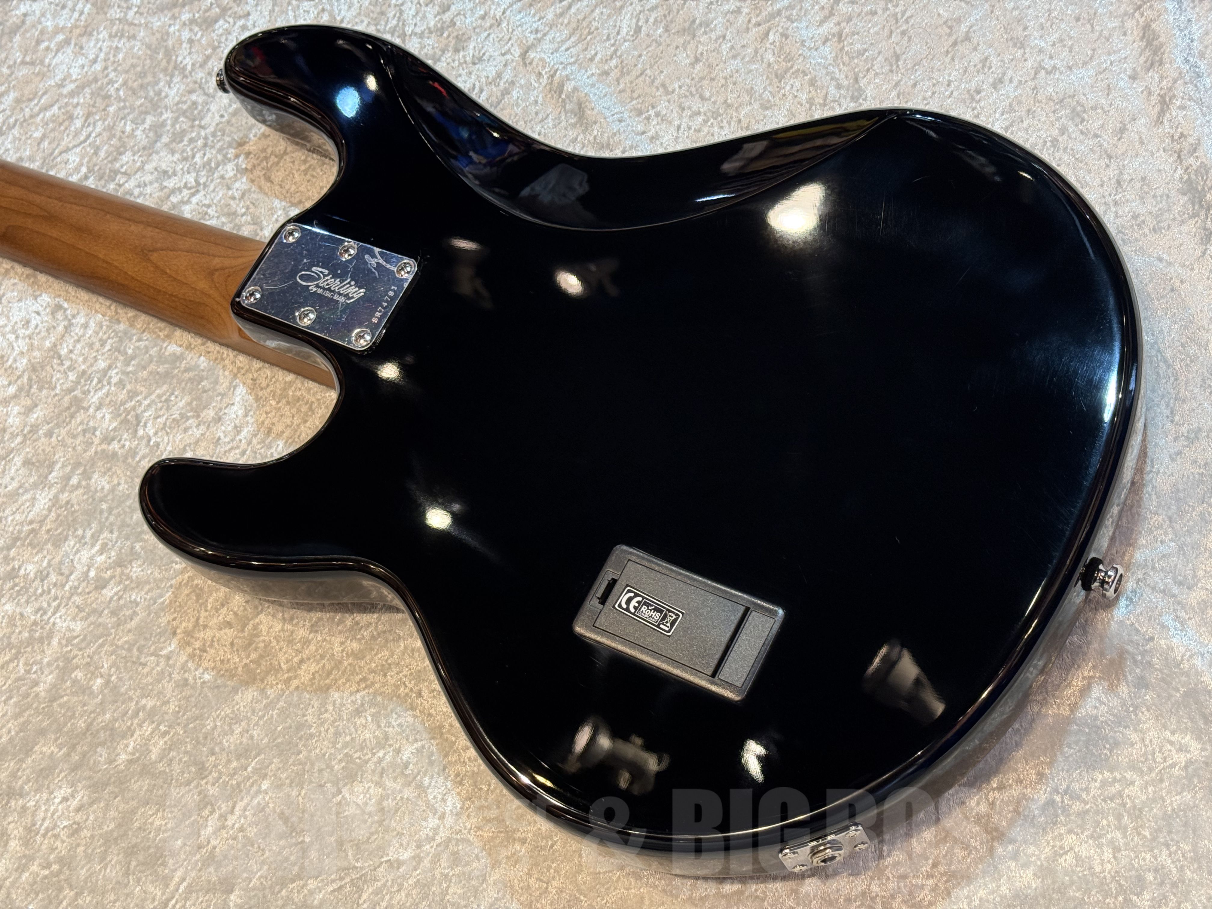 即納可能】 Sterling by MUSIC MAN （スターリンバイ