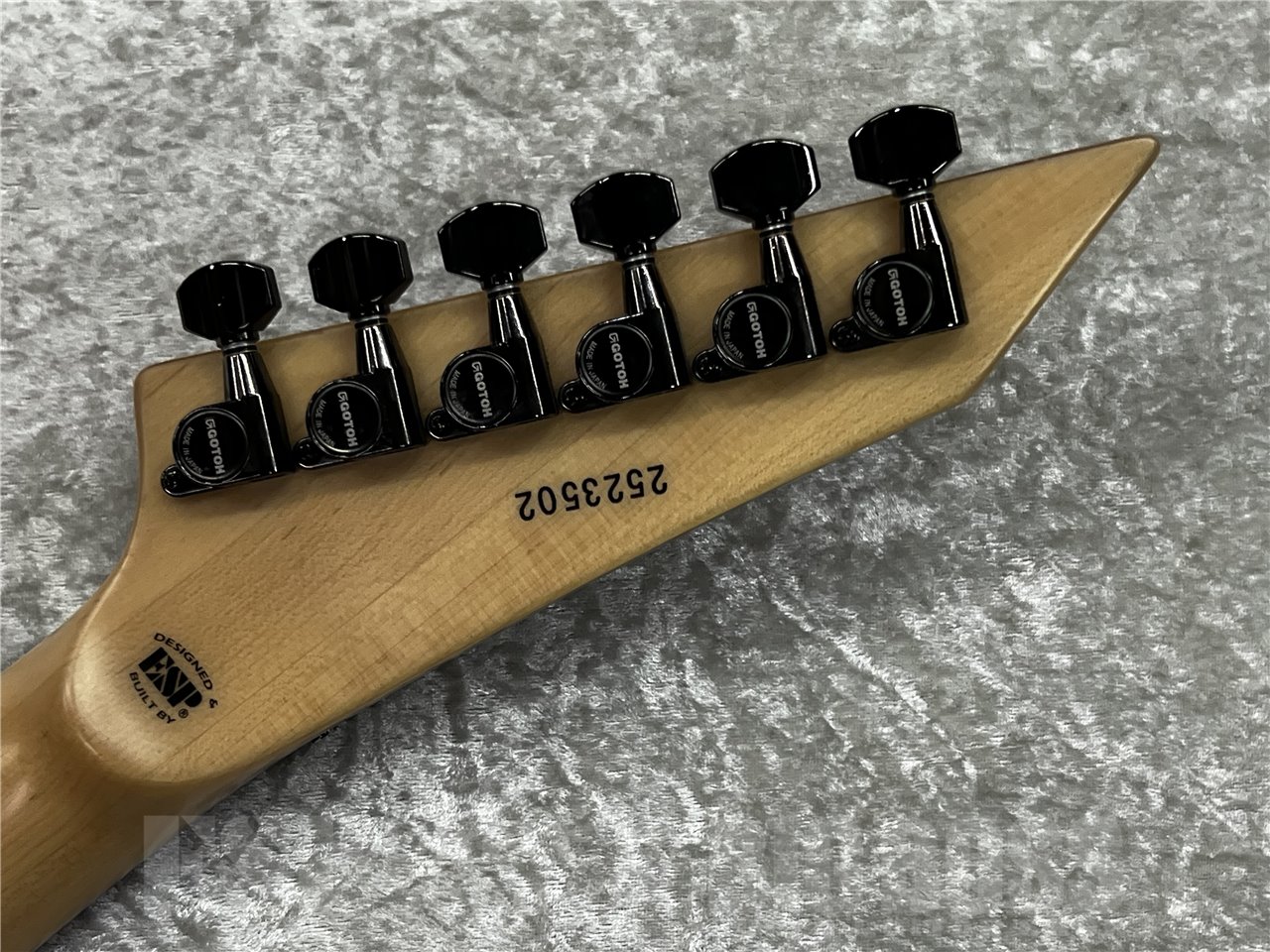 【即納可能】O.Z.Y Takamiy's Guitar (Black w/Red bevel) 広島店