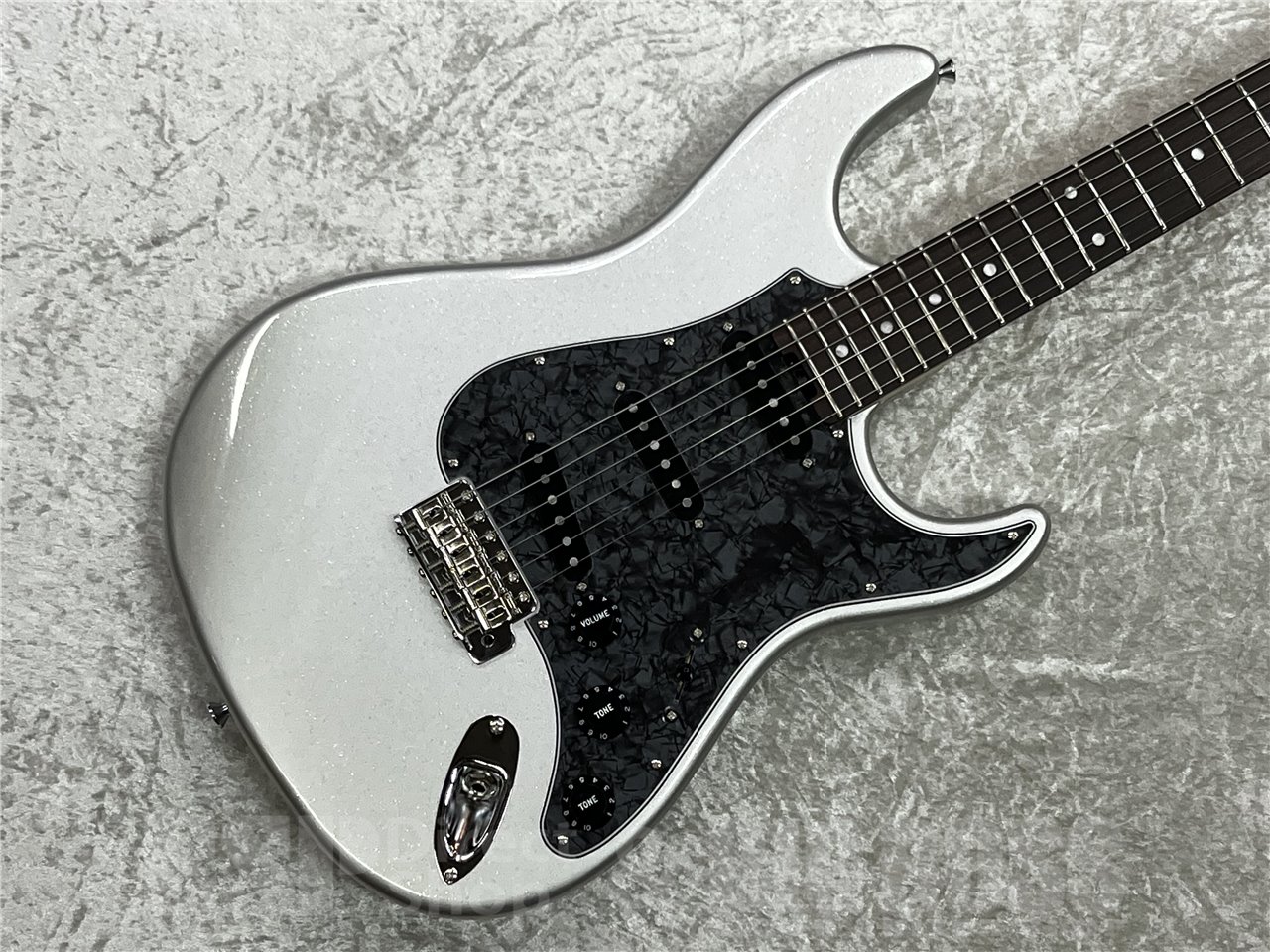 【即納可能】EDWARDS E-SNAPPER TO (Royal Silver) 広島