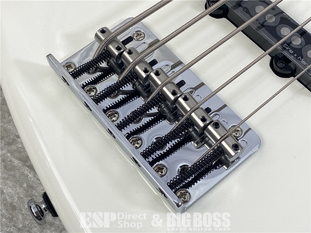 【即納可能】Sire Marcus Miller V7 New Gen 5-String (AWH:Antique White) お茶の水駅前店(東京) - 5