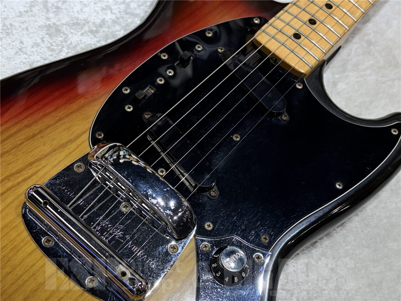 【即納可能/お客様委託中古品】Fender(フェンダー) 1978 Mustang (Sunburst) 札幌店 - 3