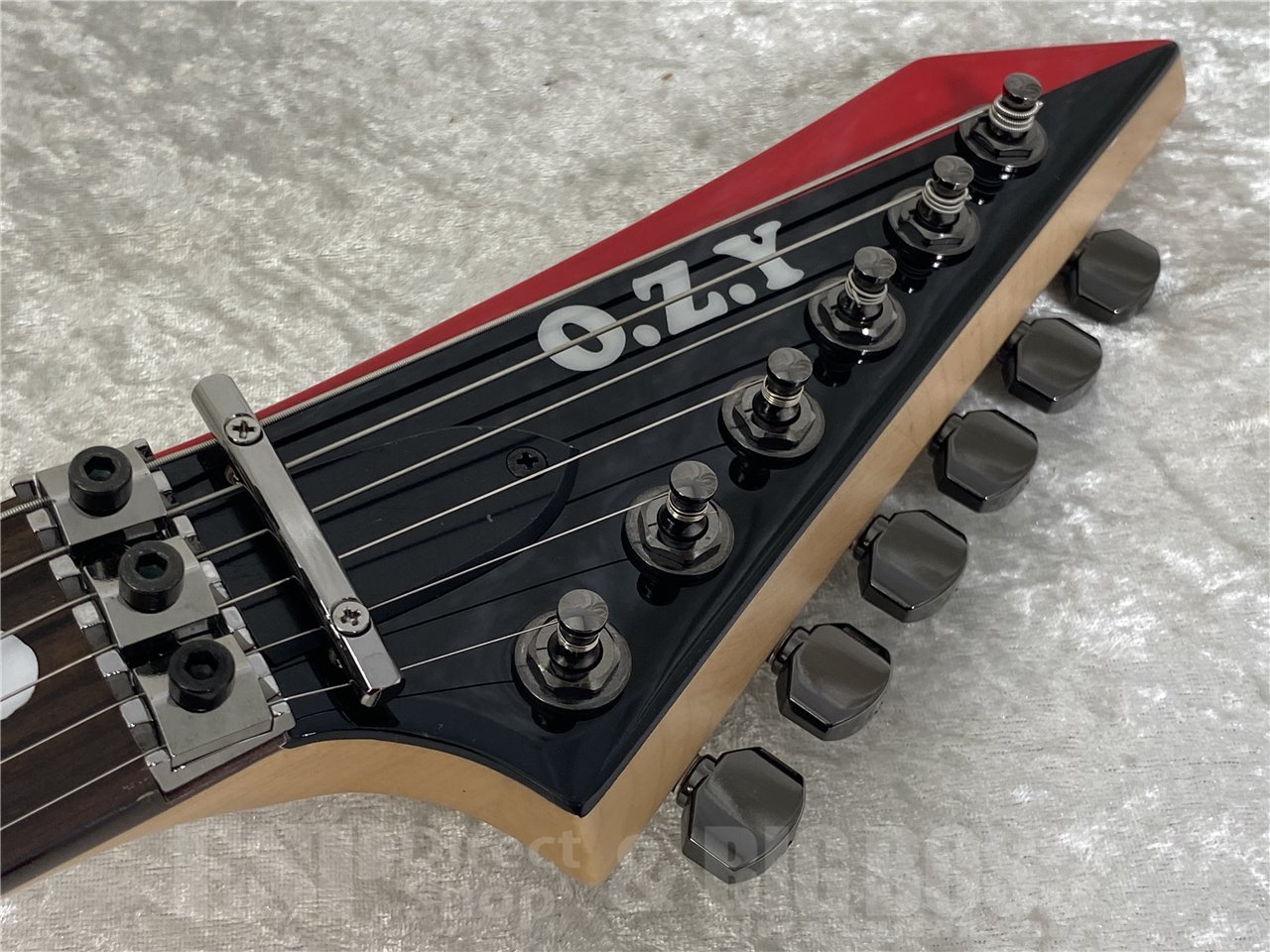 【即納可能】O.Z.Y Takamiy’s Guitar (Black w/Red bevel) (THE ALFEE/高見沢俊彦モデル) お茶の水駅前店(東京)