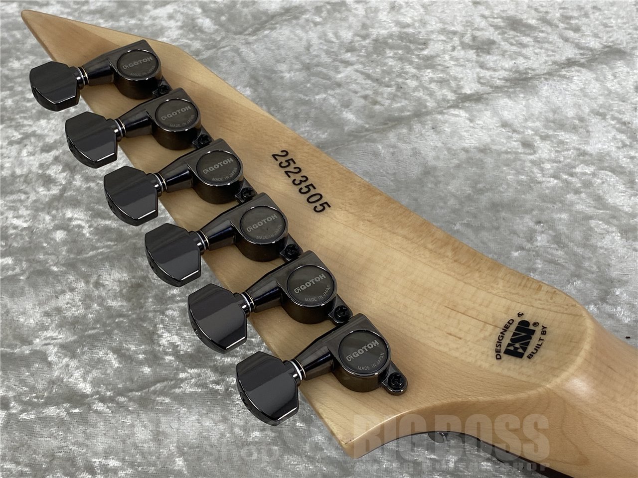 【即納可能】O.Z.Y Takamiy’s Guitar (Black w/Red bevel) (THE ALFEE/高見沢俊彦モデル) お茶の水駅前店(東京)