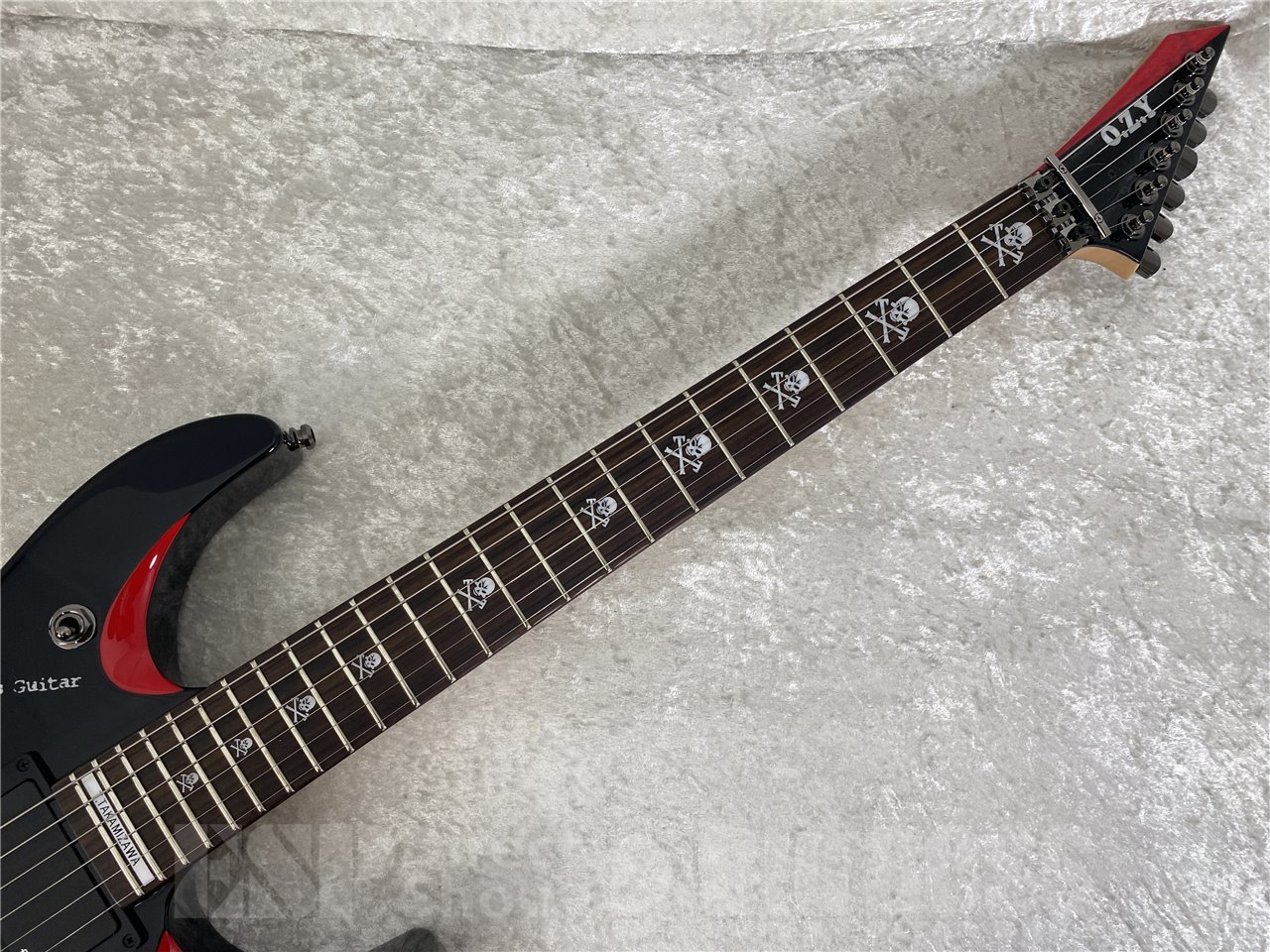 【即納可能】O.Z.Y Takamiy’s Guitar (Black w/Red bevel) (THE ALFEE/高見沢俊彦モデル) お茶の水駅前店(東京)