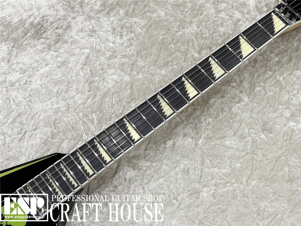 【即納可能】 EDWARDS E-ALEXI GREENY / Black with Lime Green Pinstripe & Skull　渋谷店