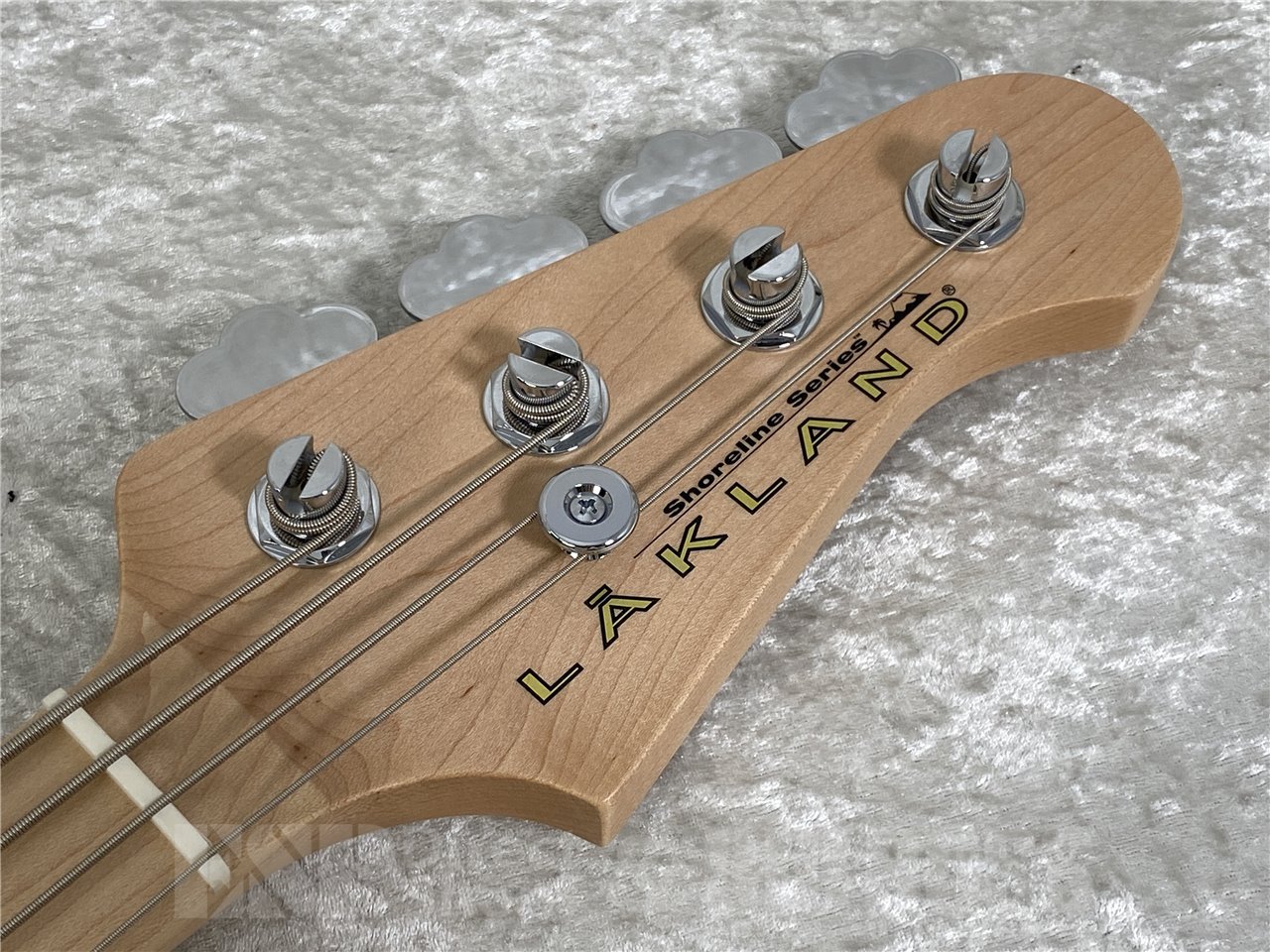 【即納可能】LAKLAND(レイクランド) SL44-94 Deluxe /Maple Finger Board (Amber Translucent) お茶の水駅前店(東京)