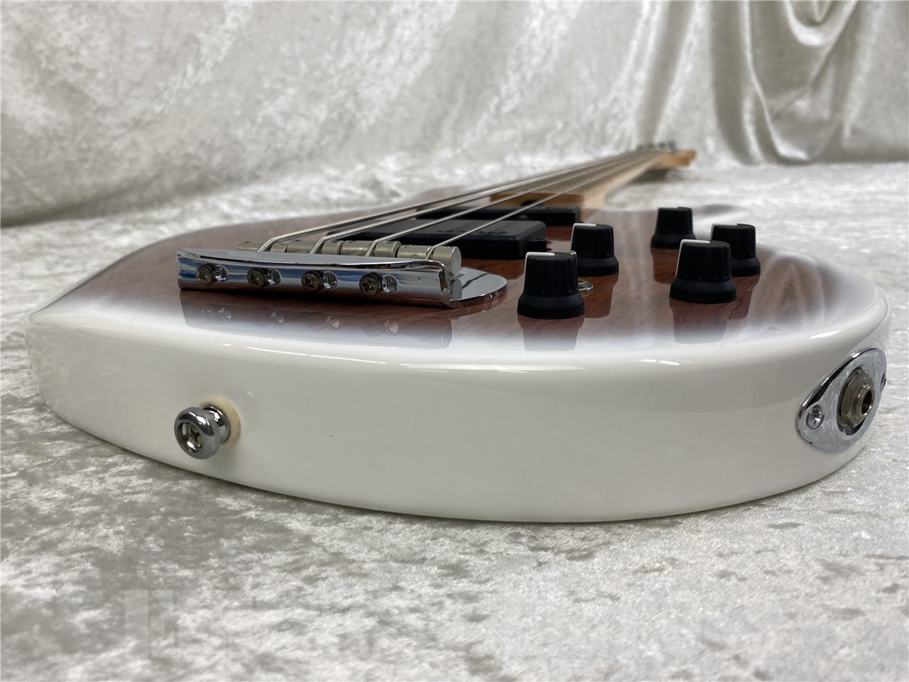 【即納可能】LAKLAND(レイクランド) SL44-94 Deluxe  Bubinga / Maple Finger Board (Snow White Sunburst) お茶の水駅前店(東京)