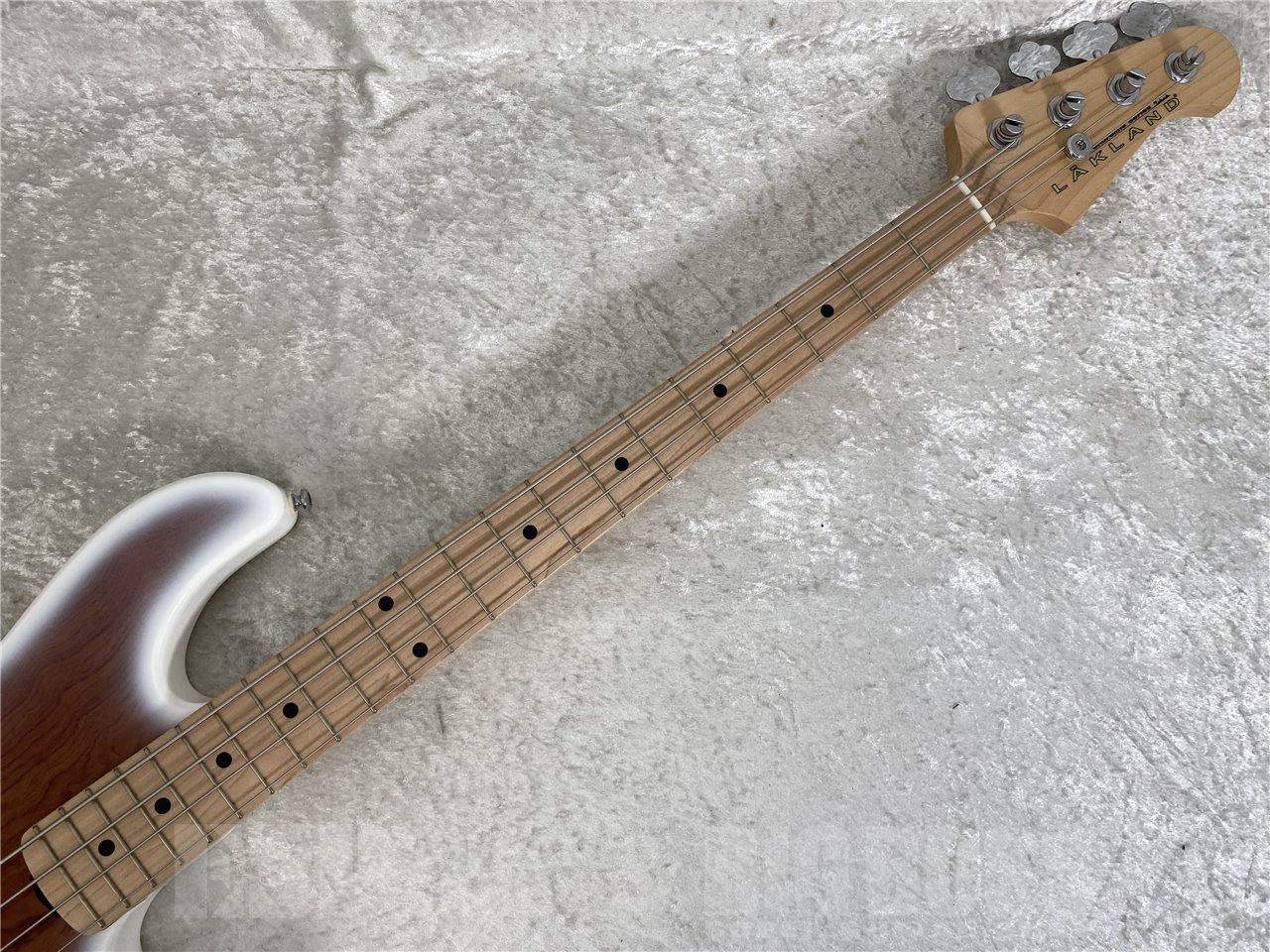 【即納可能】LAKLAND(レイクランド) SL44-94 Deluxe  Bubinga / Maple Finger Board (Snow White Sunburst) お茶の水駅前店(東京)
