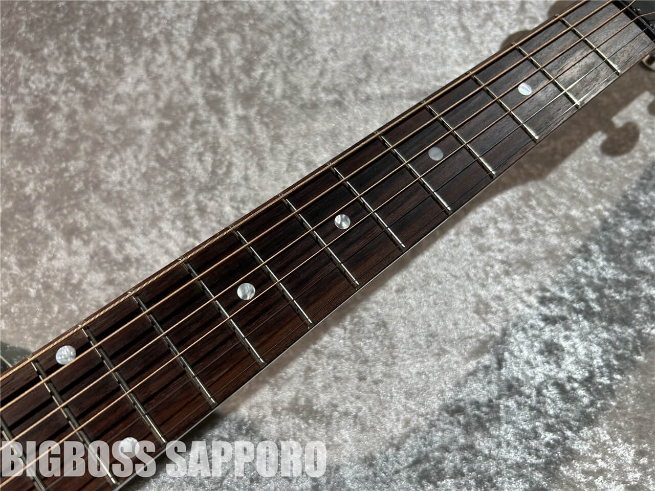 【即納可能】GIBSON(ギブソン) J-45 Standard Red Spruce (Triburst) 札幌店