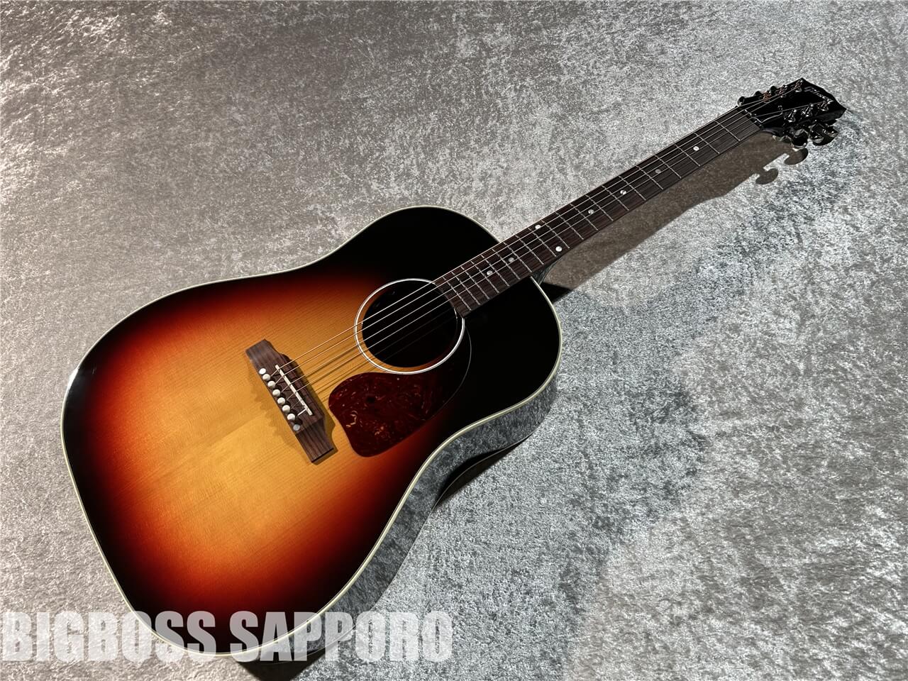 【即納可能】GIBSON(ギブソン) J-45 Standard Red Spruce (Triburst) 札幌店