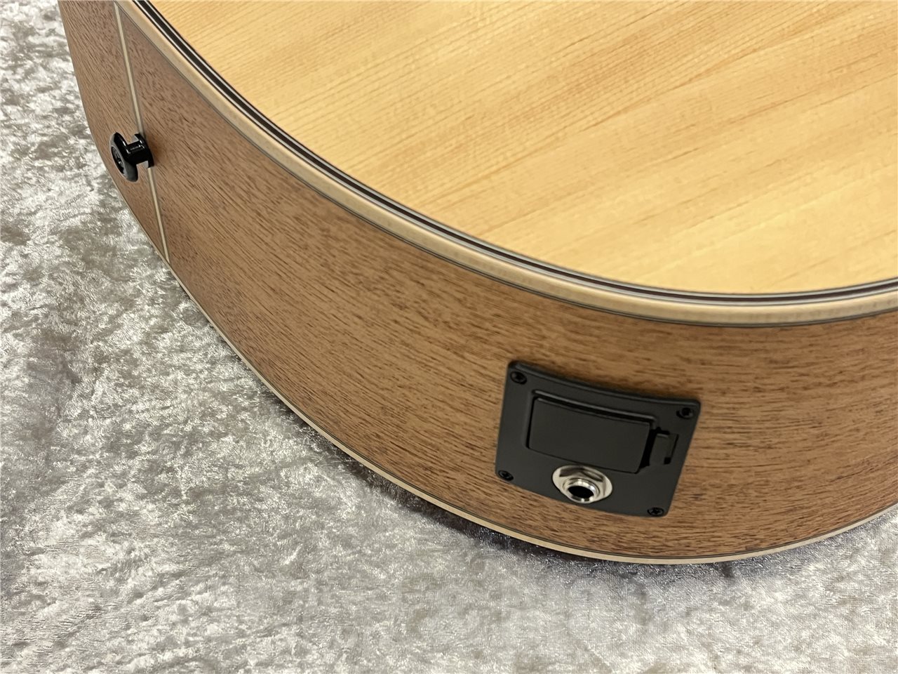 【即納可能】Bromo Guitars（ブロモギターズ）BAT4CE（Natural）　名古屋店