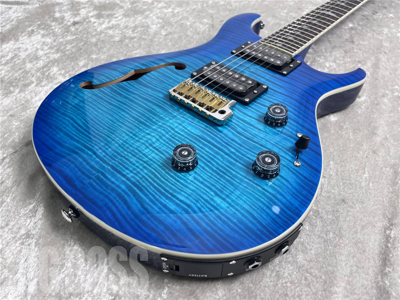 【即納可能】Paul Reed Smith (PRS/ポールリードスミス) SE Custom 24 Semi-Hollow Piezo / Lake Blue お茶の水駅前店・別館