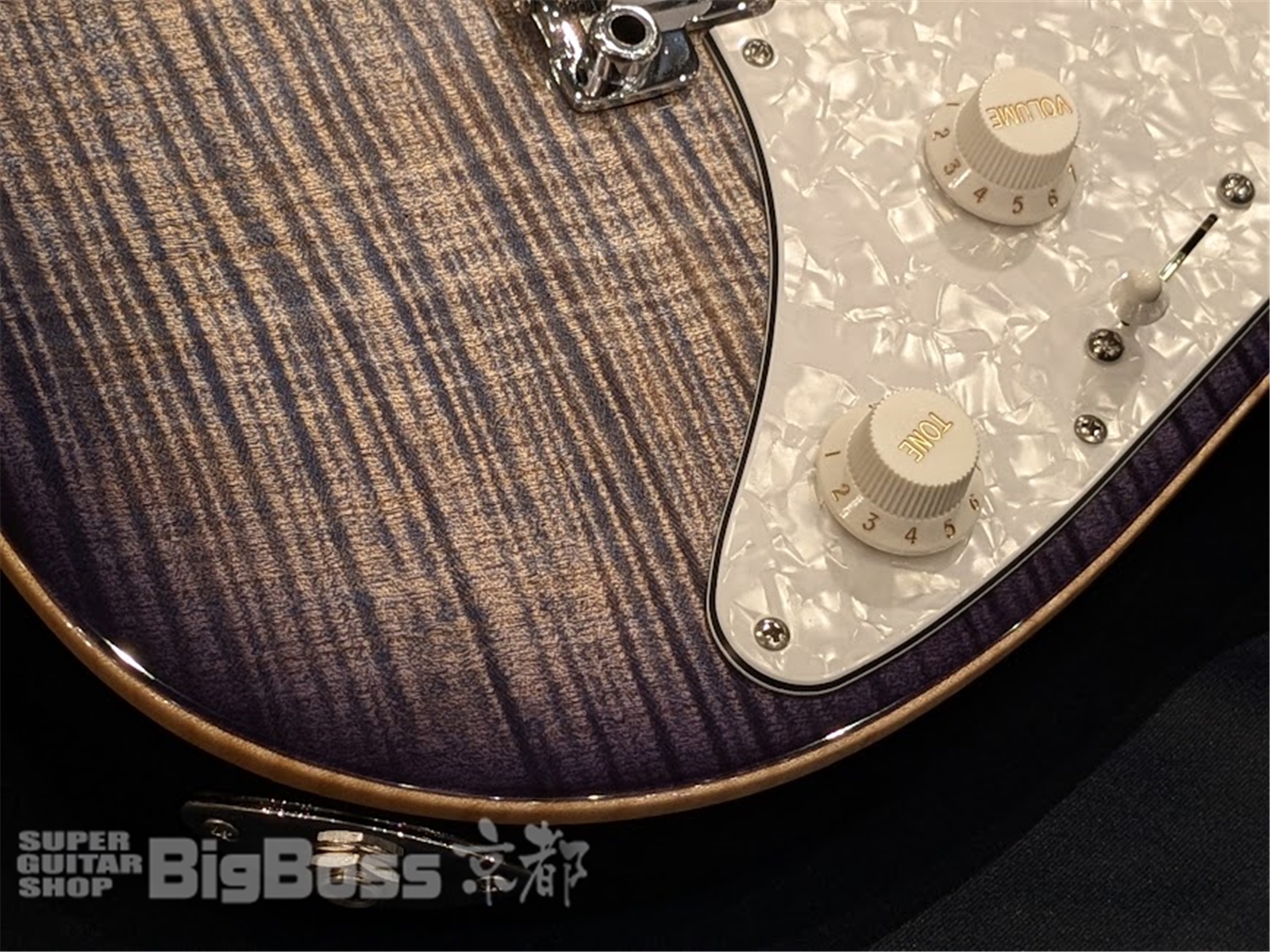 【即納可能】Suhr(サー) JST Standard Plus / Trans Whale Blue Burst / Pau Ferro 京都店