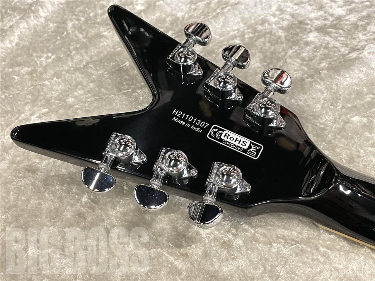 【即納可能】DEAN（ディーン）V 79（Classic Black）　名古屋店