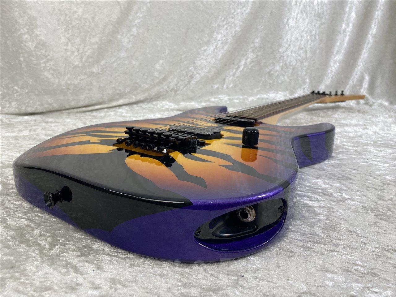 【即納可能】EDWARDS E-PURPLE TIGER (Purple Sunburst Tiger Graphic)お茶の水駅前店(東京)