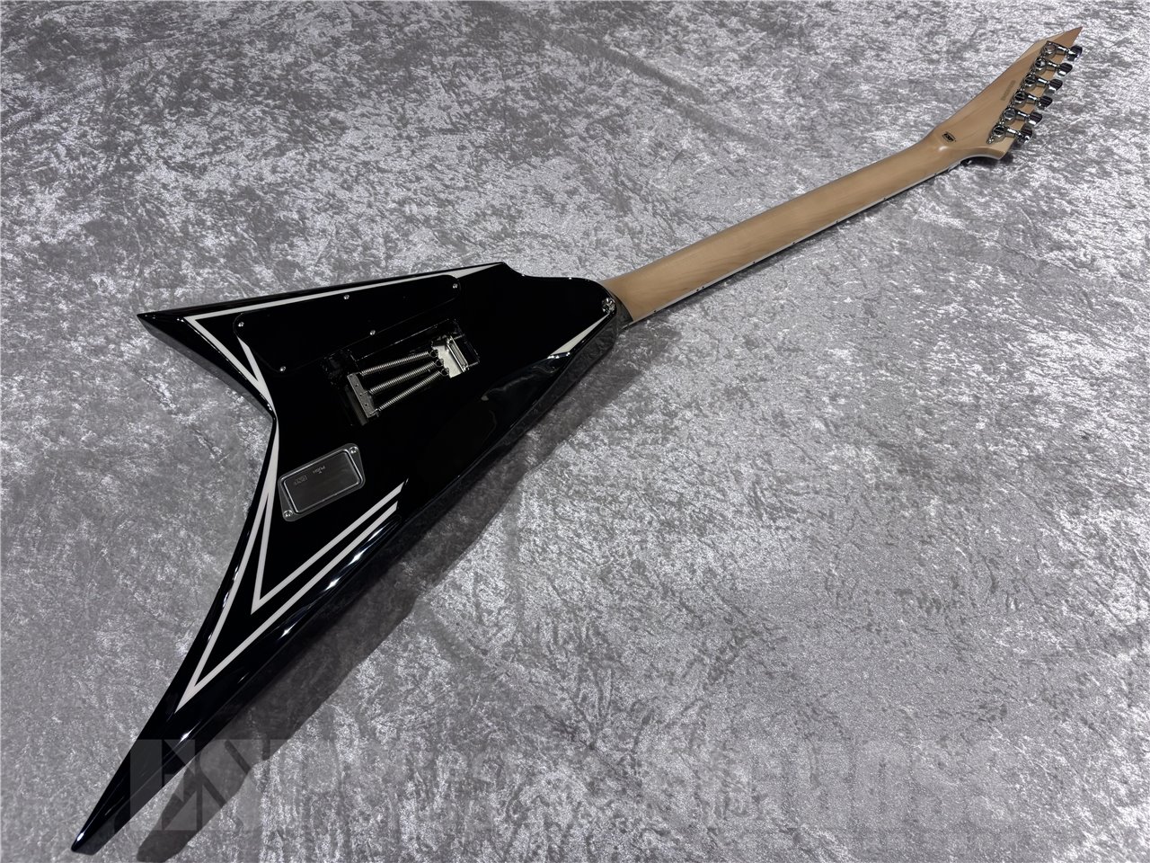 【即納可能】EDWARDS(エドワーズ) E-ALEXI SAWTOOTH /  Black with White Pin Stripe (Alexi Laiho Model) 広島店