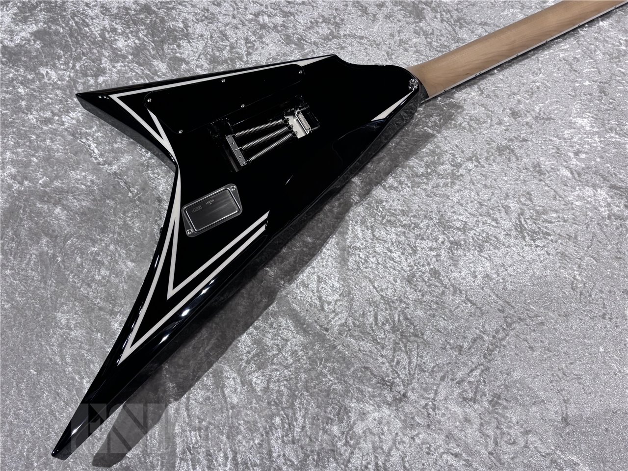 【即納可能】EDWARDS(エドワーズ) E-ALEXI SAWTOOTH /  Black with White Pin Stripe (Alexi Laiho Model) 広島店