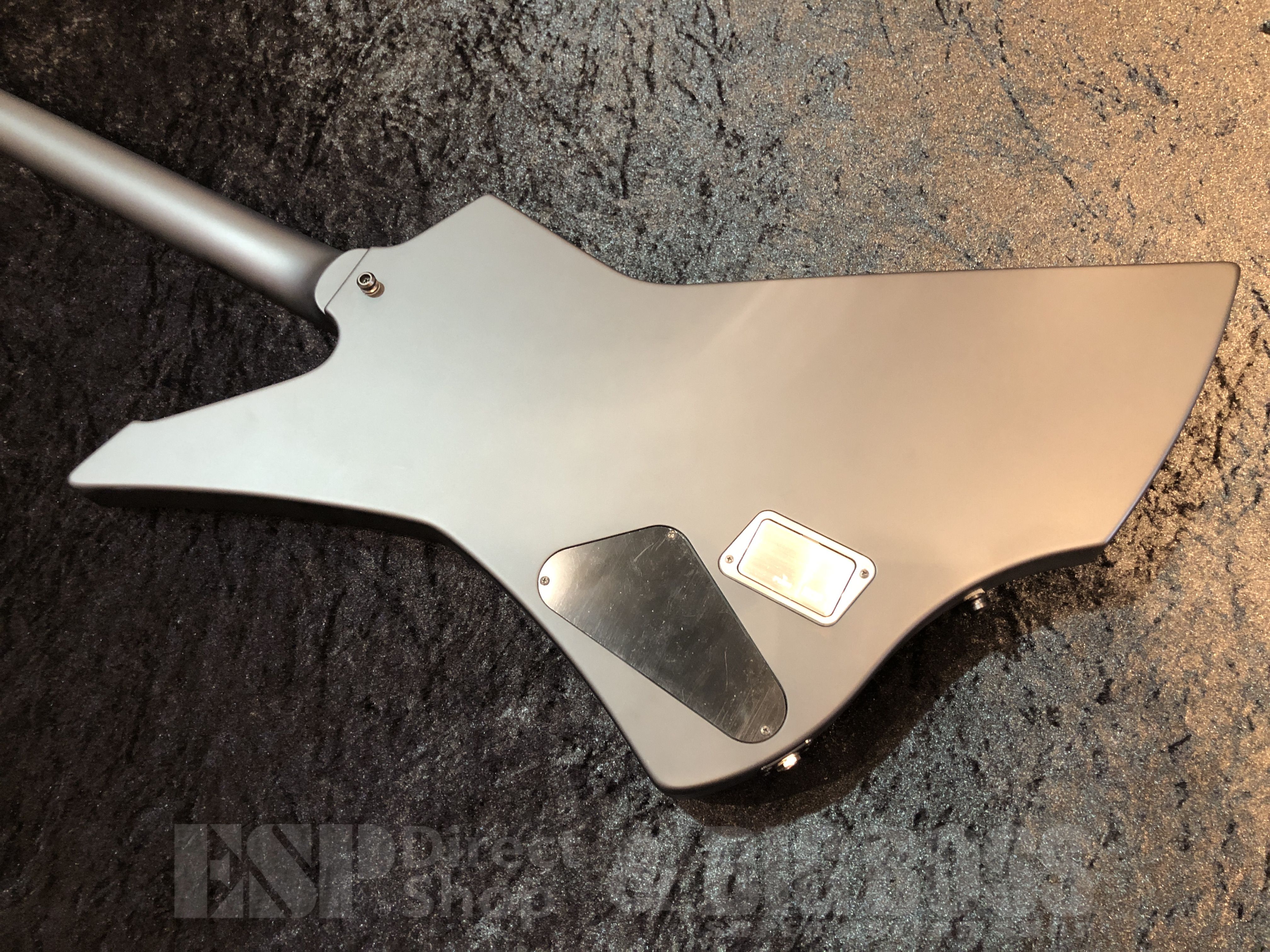 【即納可能】 ESP （イーエスピー）SNAKEBYTE【Black Satin】【METALLICA James Hetfield Signature Model】 福岡店