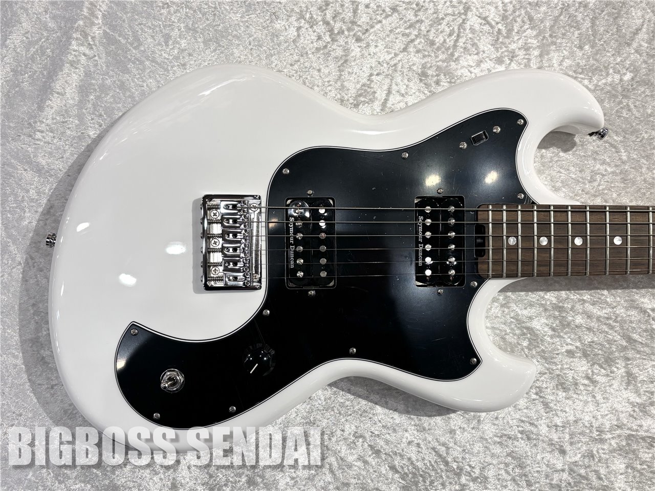 【即納可能】EDWARDS(エドワーズ)Platinum Edition ULTRATONE-SE / White 仙台店