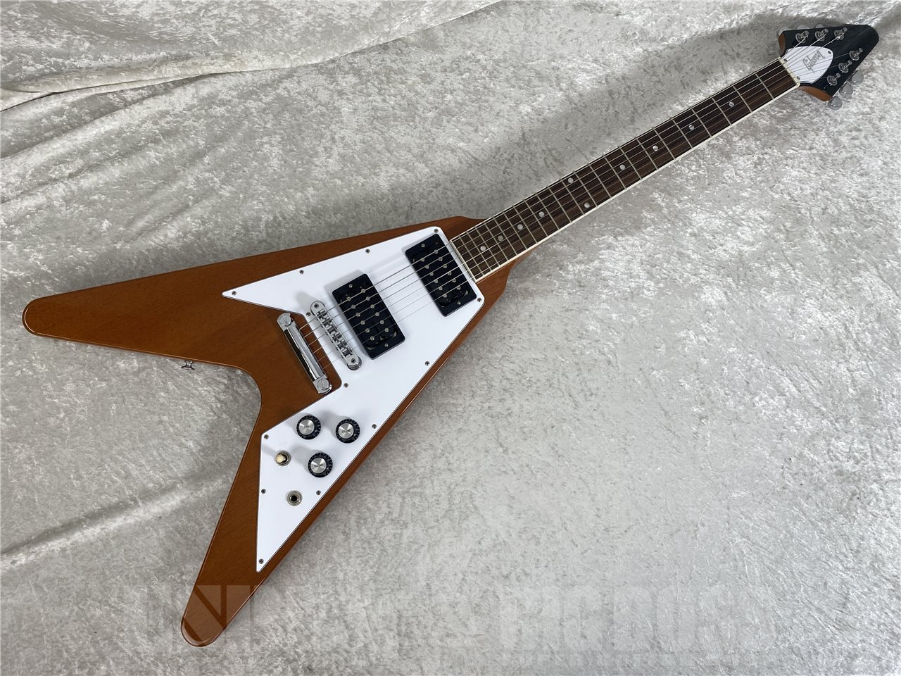 【即納可能】 Gibson(ギブソン) 70s Flying V (Antique Natural) お茶の水駅前店(東京)