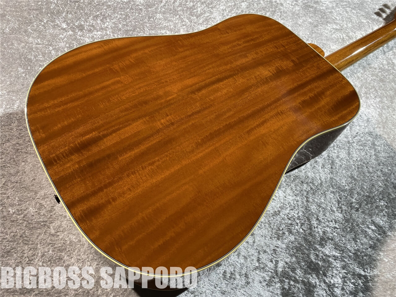 【即納可能】GIBSON(ギブソン) Hummingbird Original (Heritage Cherry Sunburst) 札幌店