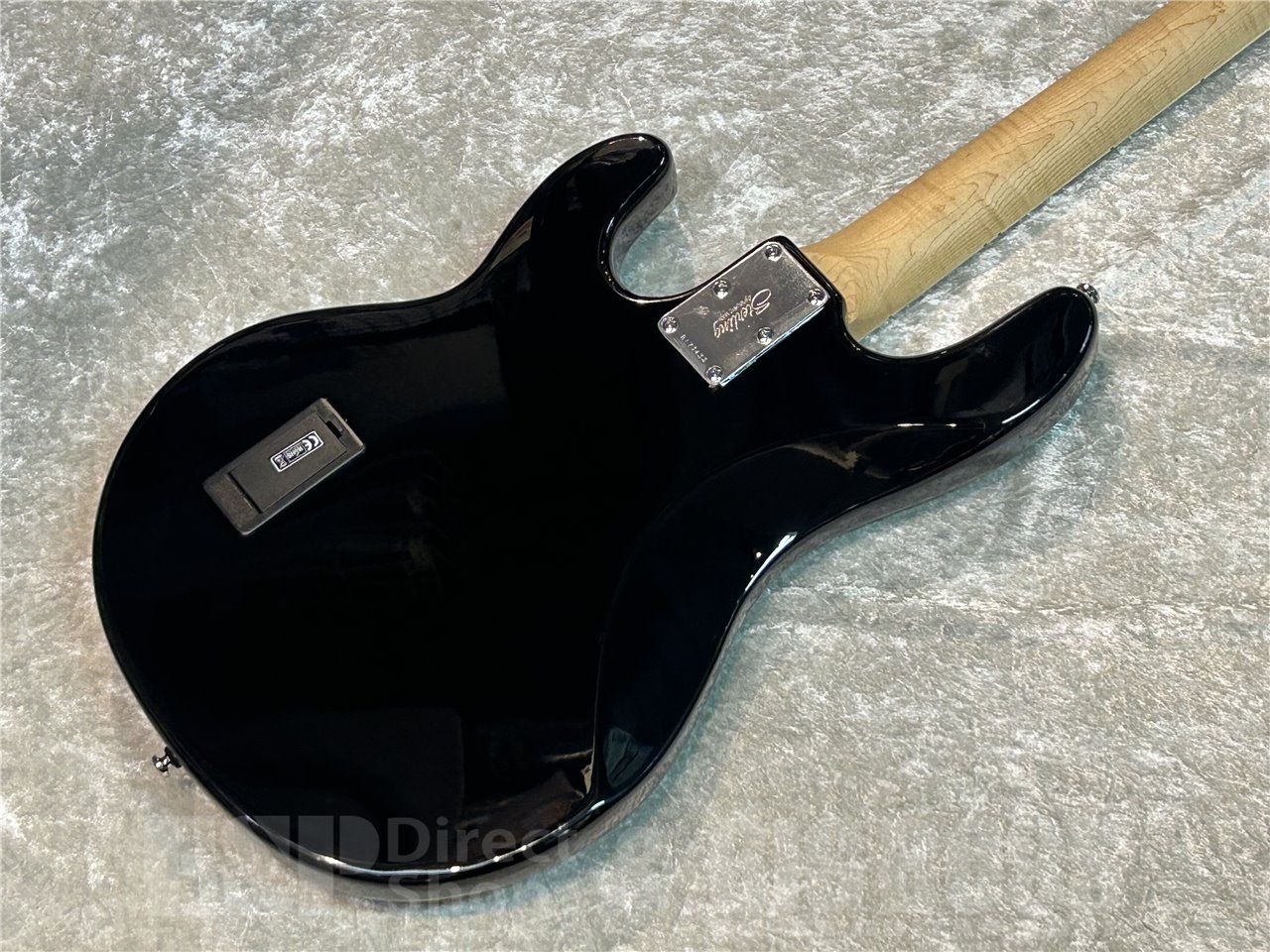 【即納可能】Sterling by MUSIC MAN SUB RAY4 (Black) 広島店