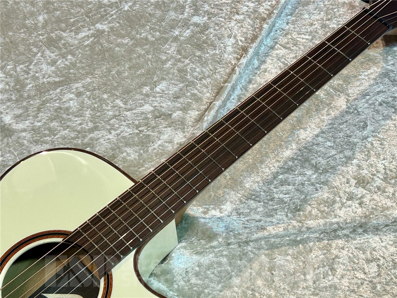 【即納可能】LAG Guitars(ラグギターズ) T118ASCE-IVO 広島店