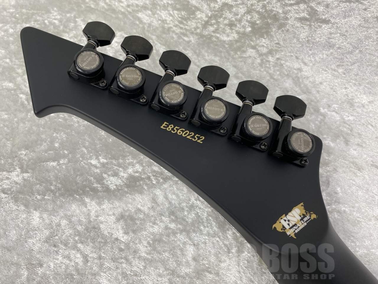 受注生産】ESP(イーエスピー) SNAKEBYTE / Black Satin (METALLICA