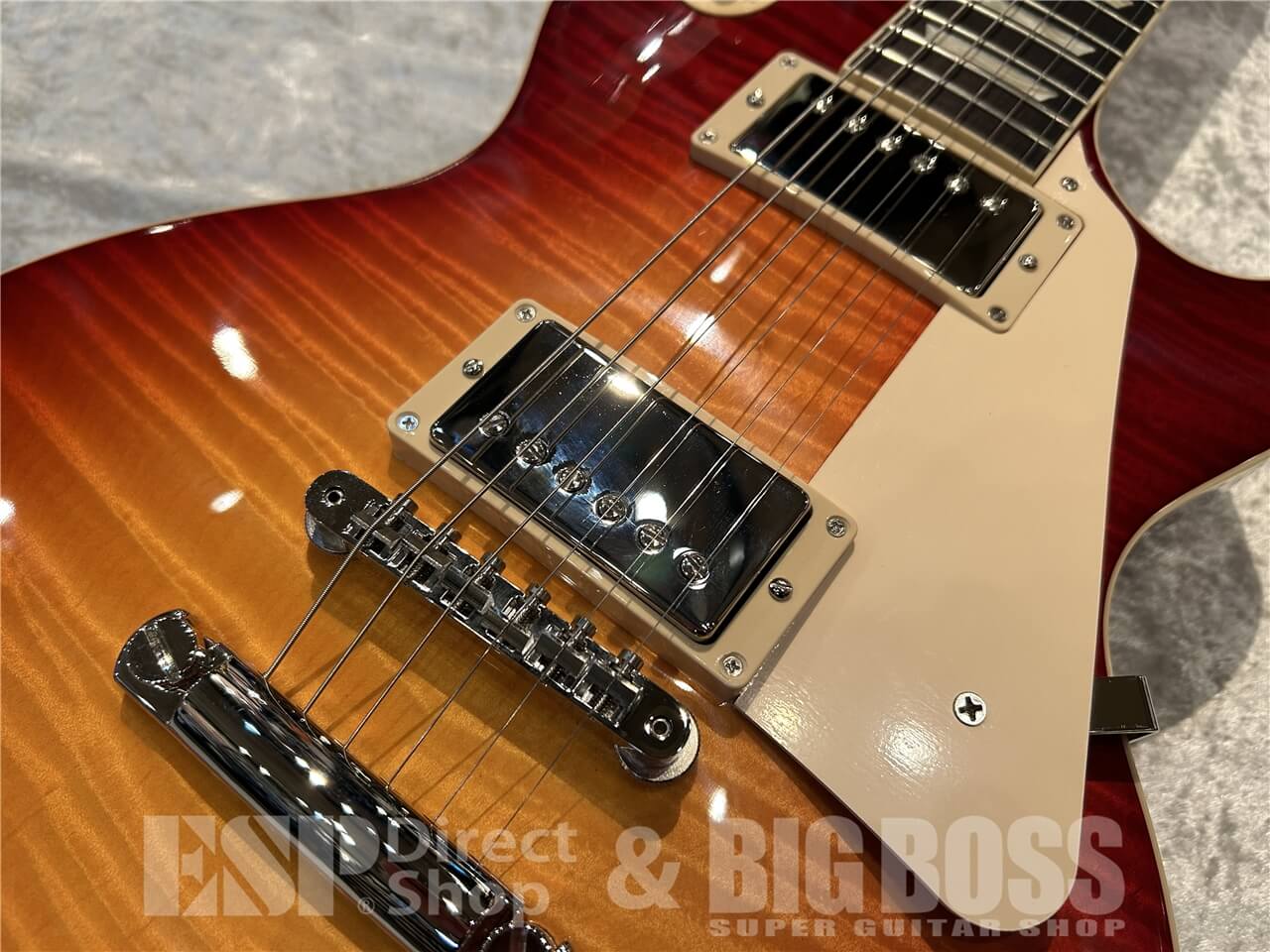 【即納可能】Gibson（ギブソン）Japan Exclusive Model Les Paul Standard '50s Custom Shop Top / Heritage Cherry Sunburst 仙台店 - 3