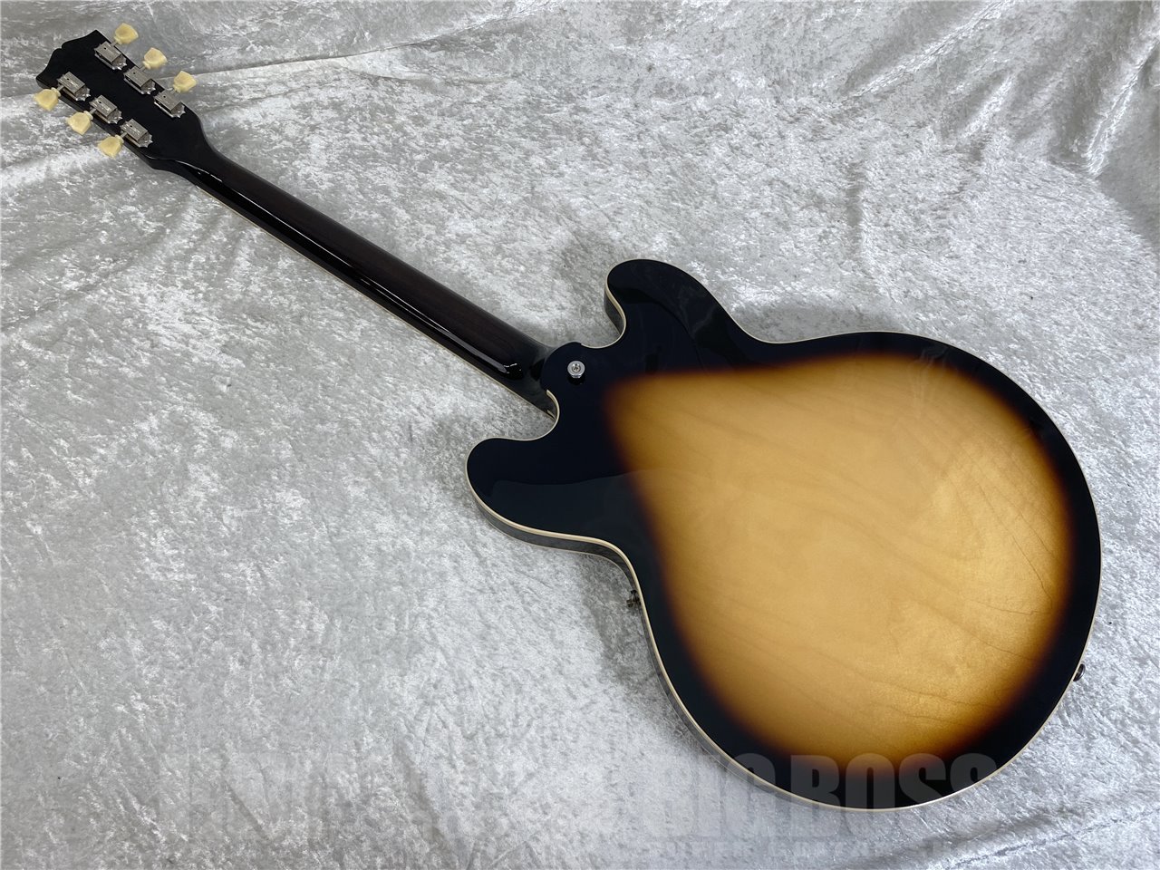 【即納可能】Gibson(ギブソン) ES-335(Vintage Burst) お茶の水駅前店(東京)