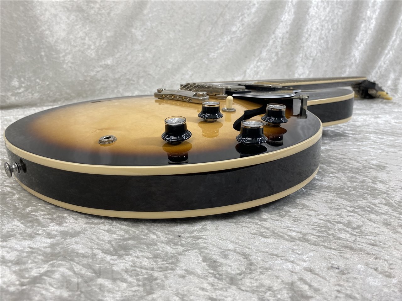 【即納可能】Gibson(ギブソン) ES-335(Vintage Burst) お茶の水駅前店(東京)