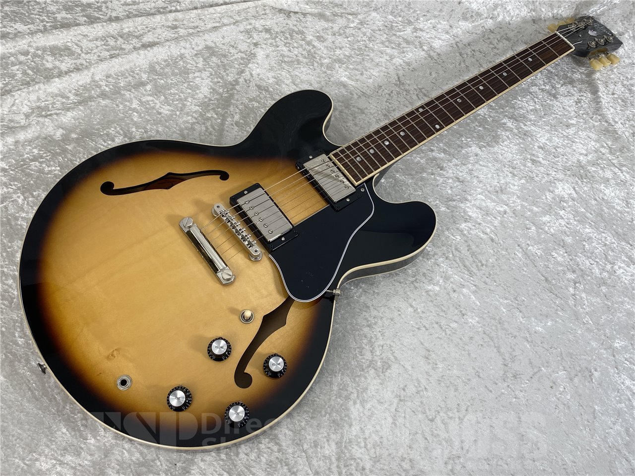 【即納可能】Gibson(ギブソン) ES-335(Vintage Burst) お茶の水駅前店(東京)