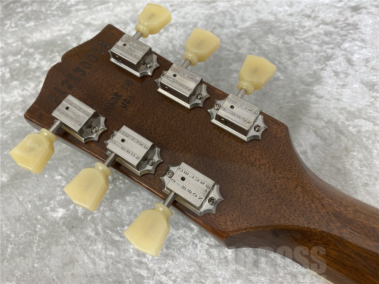 【即納可能】 Gibson(ギブソン) Les Paul Standard '50s P90(tobacco burst) お茶の水駅前店(東京)