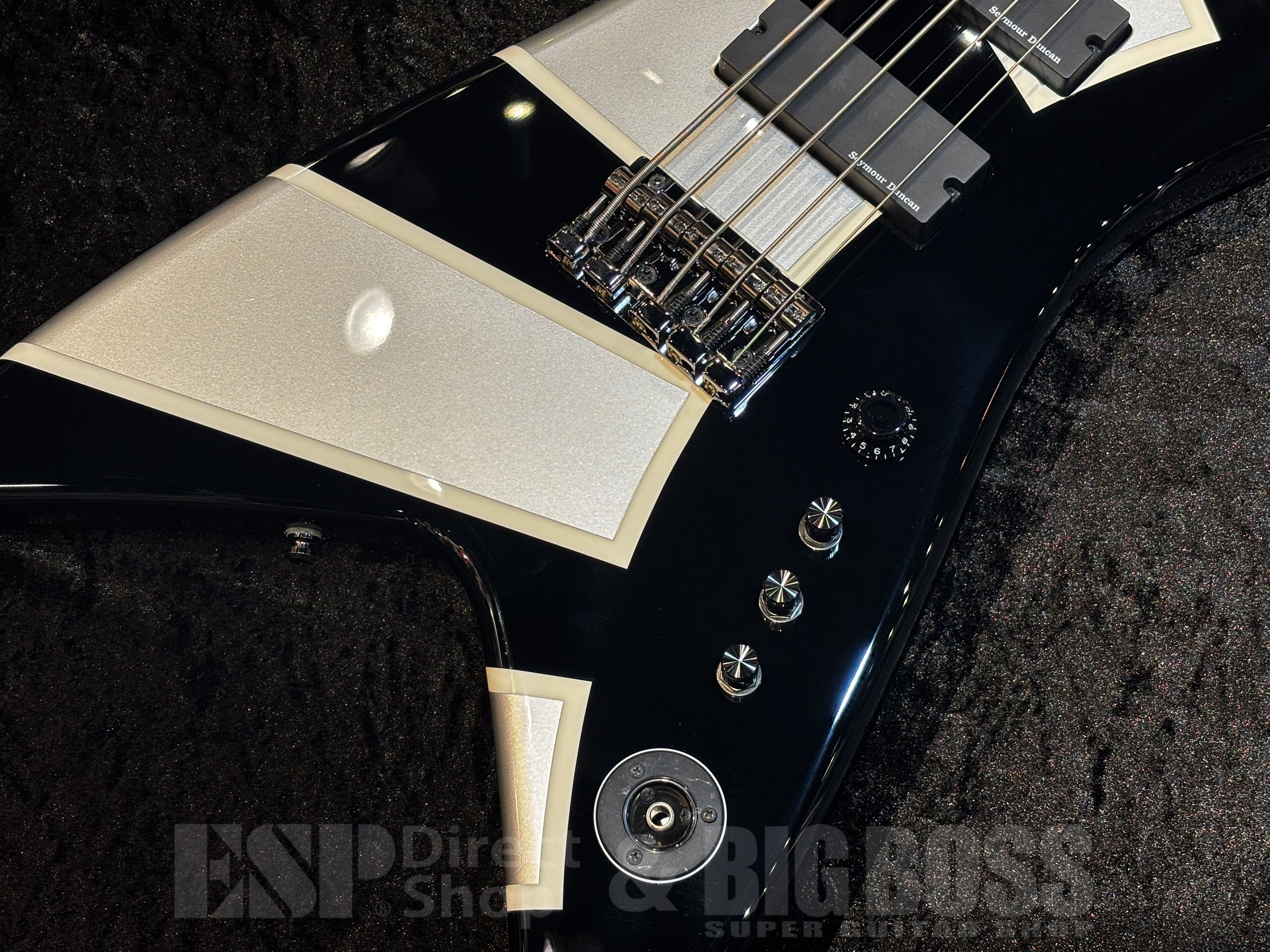 【即納可能】 ESP （イーエスピー）D-TT -TRICK STAR-【Black Rising Sun】【DIR EN GREY Toshiya Signature Model】 福岡店
