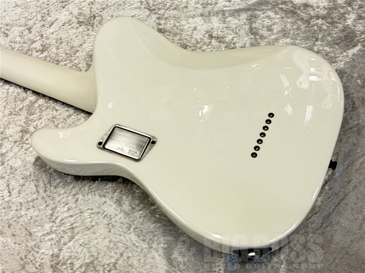 【即納可能】E-II(イーツー) T-B7(Snow White) 名古屋店