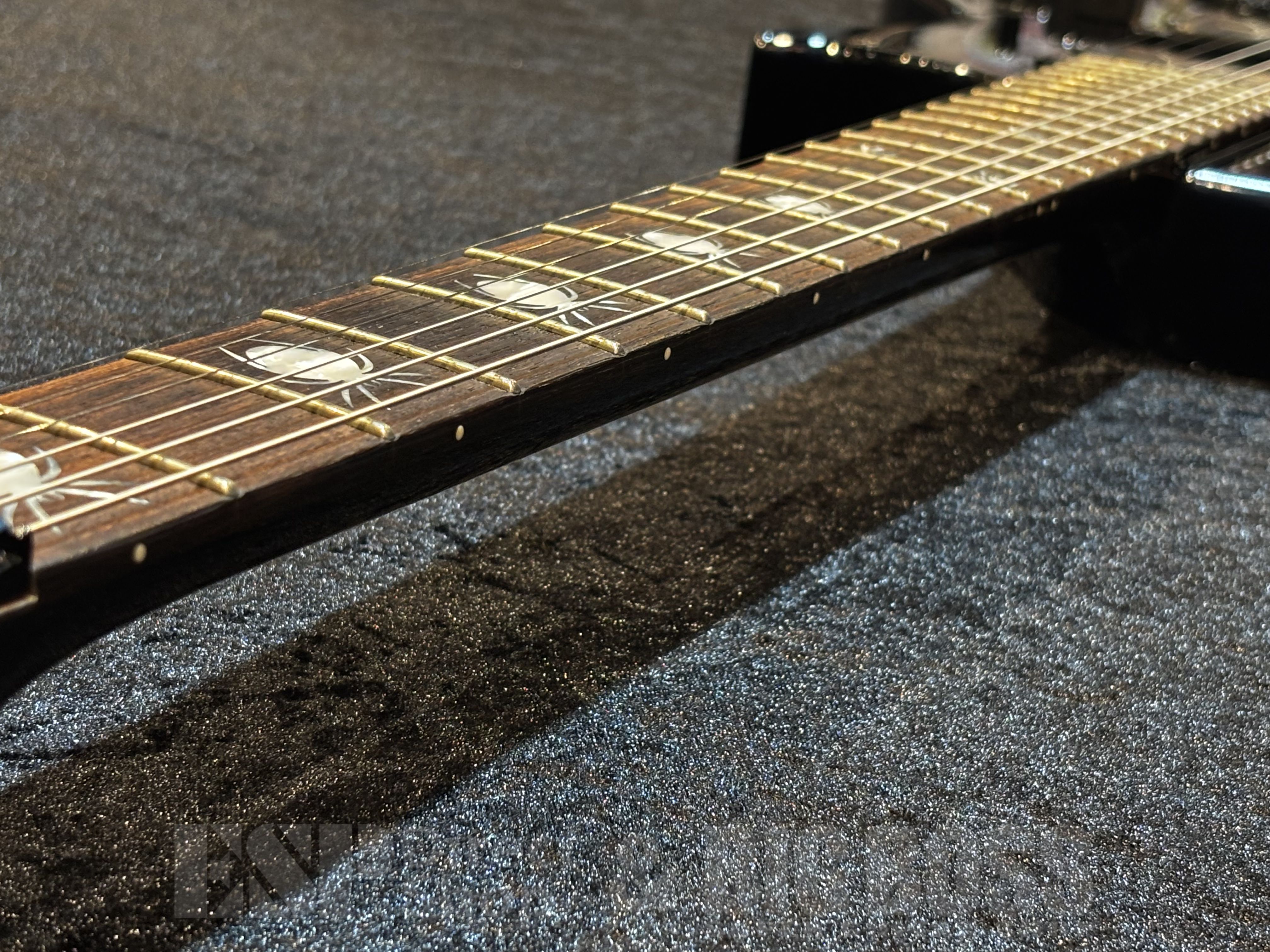 【即納可能】 ESP (イーエスピー) KH-3 SPIDER 30TH ANNIVERSARY EDITION【Black w/ Spider Graphic】【METALLICA Kirk Hammett Signature Model】 福岡店