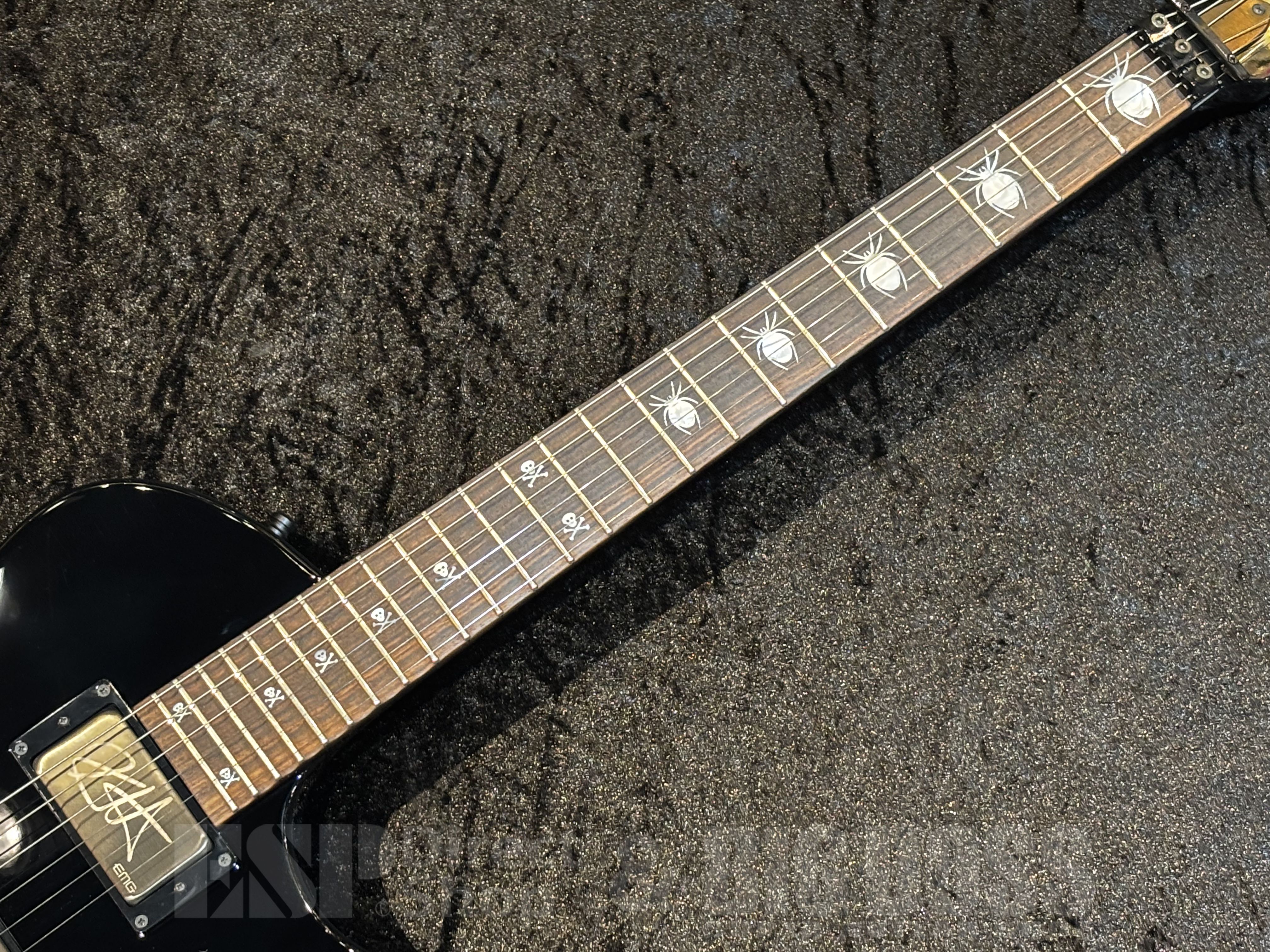【即納可能】 ESP (イーエスピー) KH-3 SPIDER 30TH ANNIVERSARY EDITION【Black w/ Spider Graphic】【METALLICA Kirk Hammett Signature Model】 福岡店
