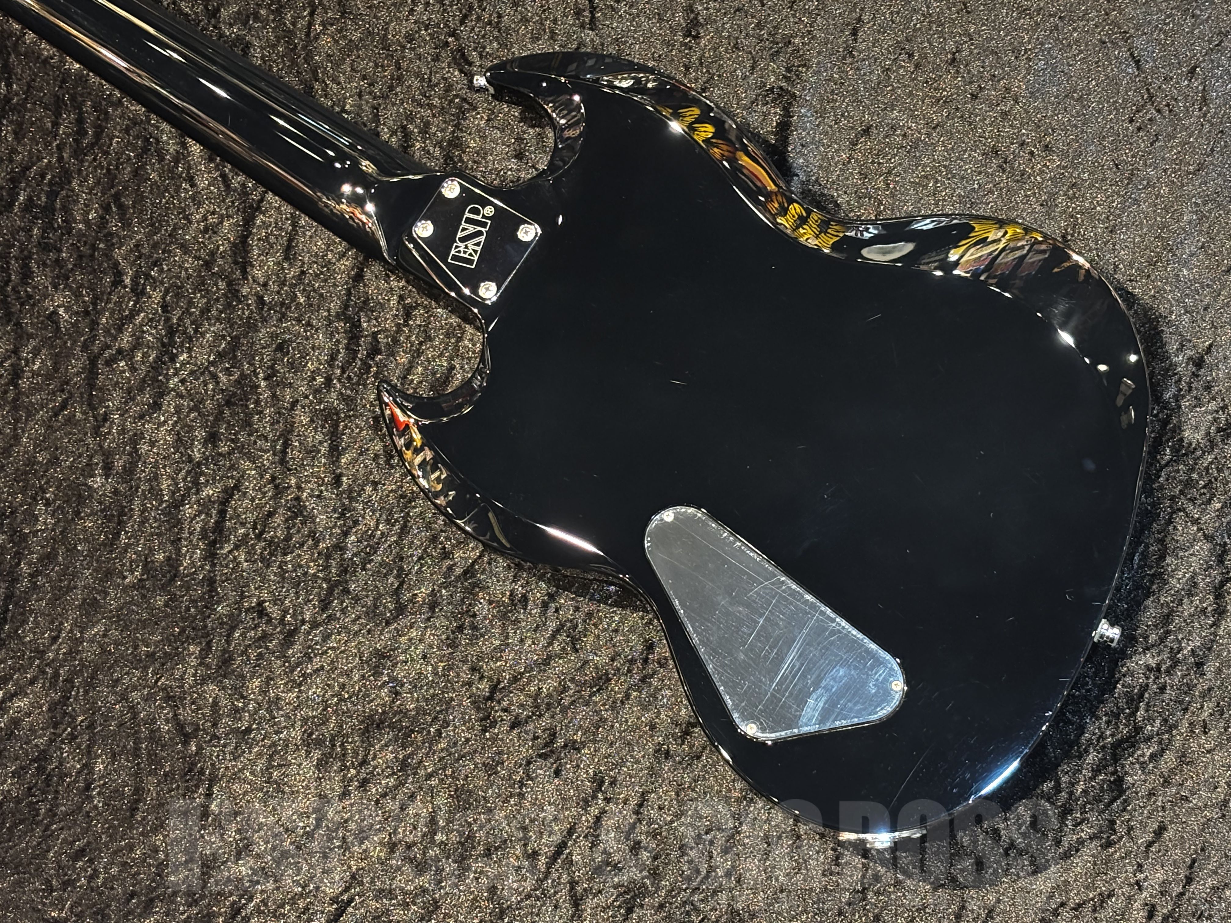 【即納可能】ESP(イーエスピー)D-KV-7st (DIR EN GREY 薫モデル)福岡店