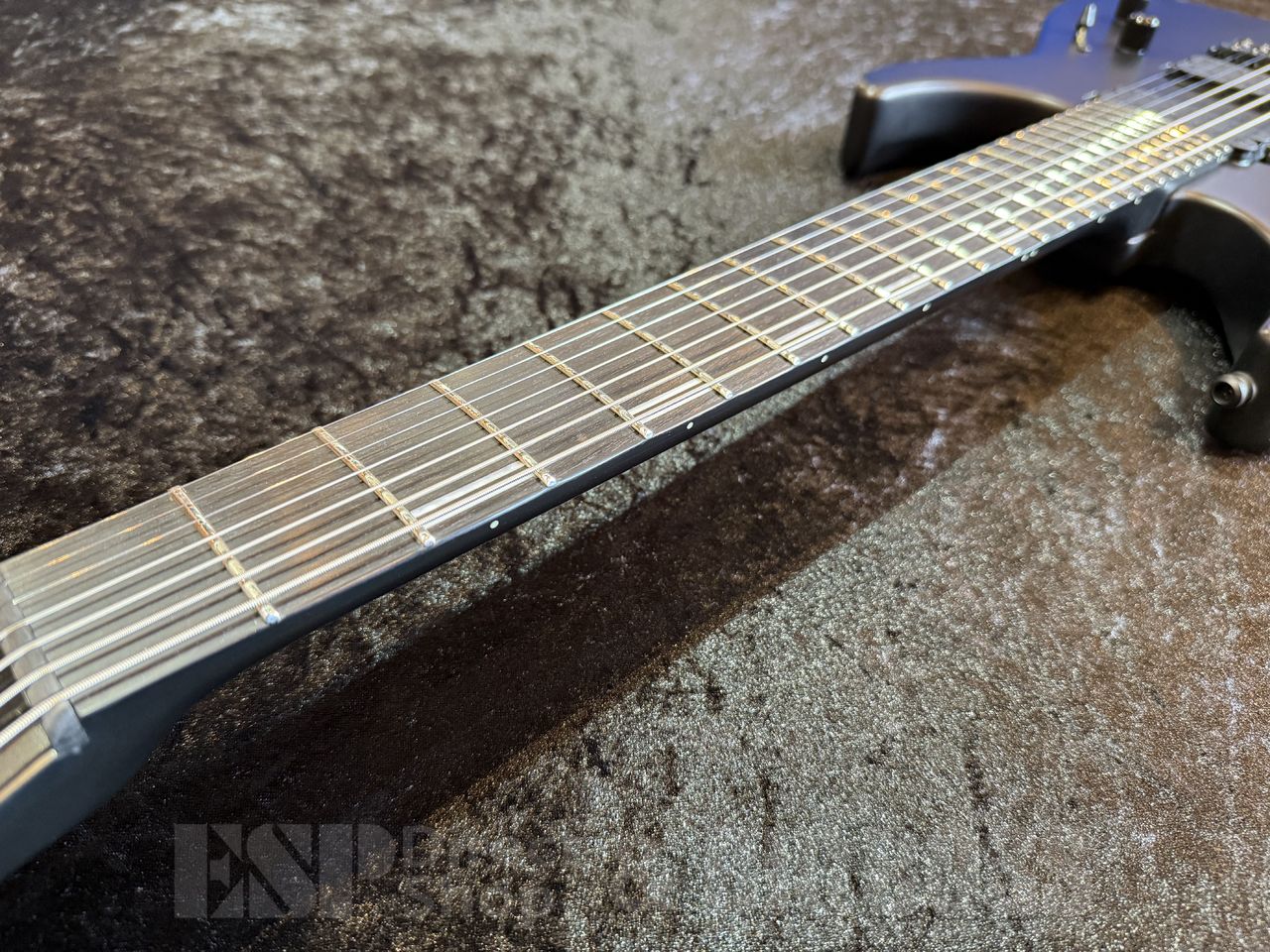 【即納可能】EDWARDS（エドワーズ）E-M-II-7【Metallic Black Satin】福岡店