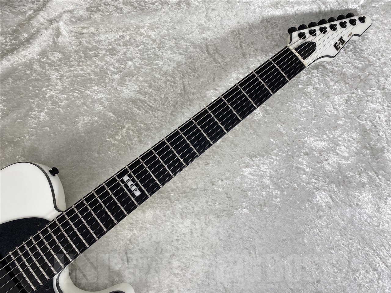 【即納可能】E-II(イーツー) T-B7 / Snow White お茶の水駅前店 (東京)